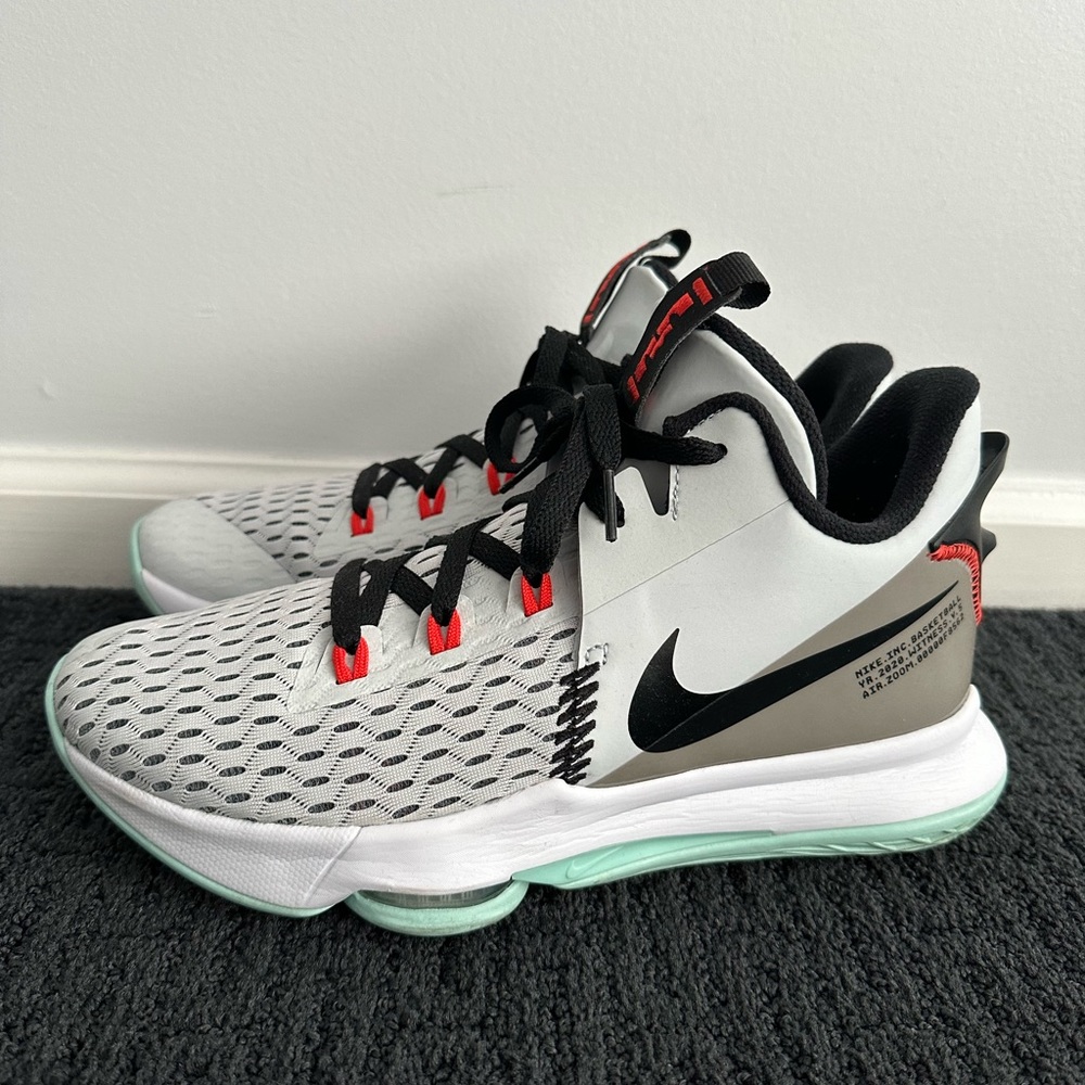 Size 10 - Nike LeBron Witness 5 Pure Platinum Light Dew 2021